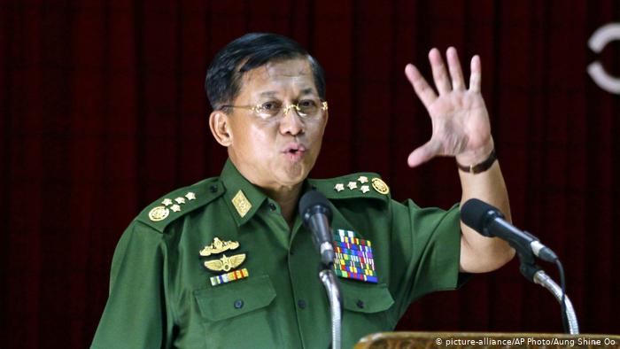 မင်းအောင်လှိုင်၊ မိသားစုဝင်များနှင့် ၎င်းတို့ပိုင်ဆိုင်သည့် ကုမ္ပဏီများ